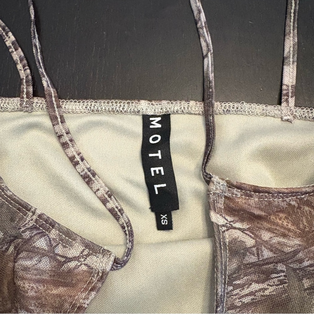 Motel Rocks Real Tree Camo Tank Top - Picture 3 of 3